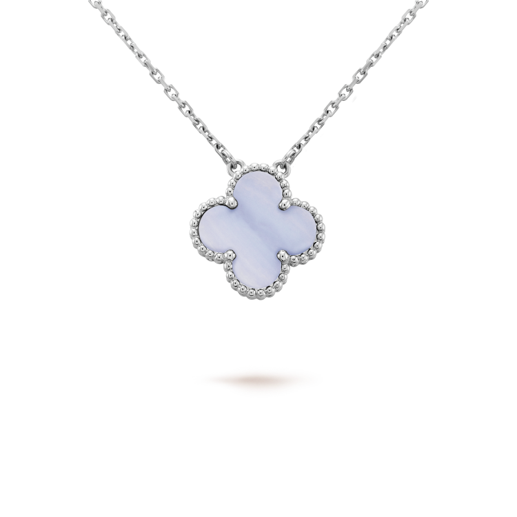 CLOVER 15MM BLUE CHALCEDONY NECKLACE SILVER