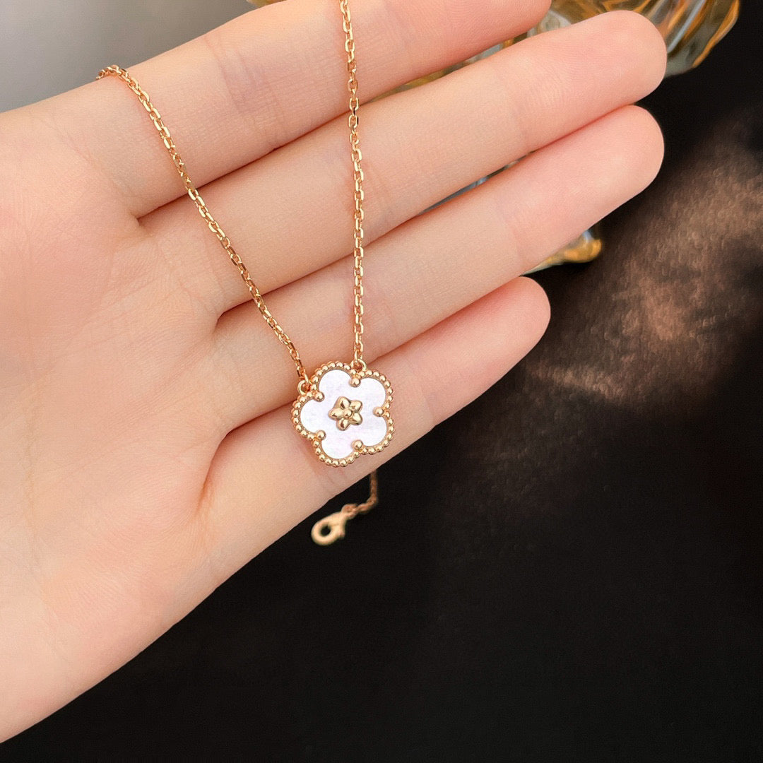 LUCKY  WHITE MOP  PLUM BLOSSOM NECKLACE