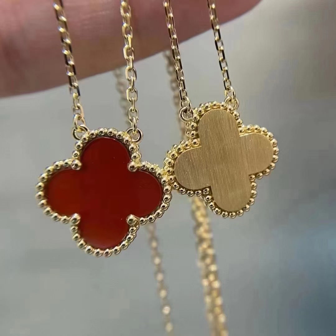 CLOVER 15MM CARNELIAN SINGLE FLOWER NECKLACE