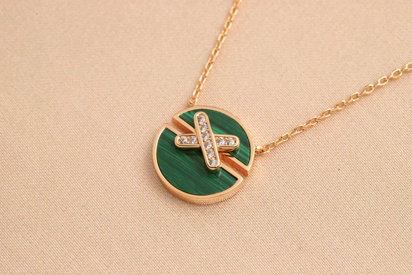 JEUX DE ROSE GOLD DIAMOND NECKLACE