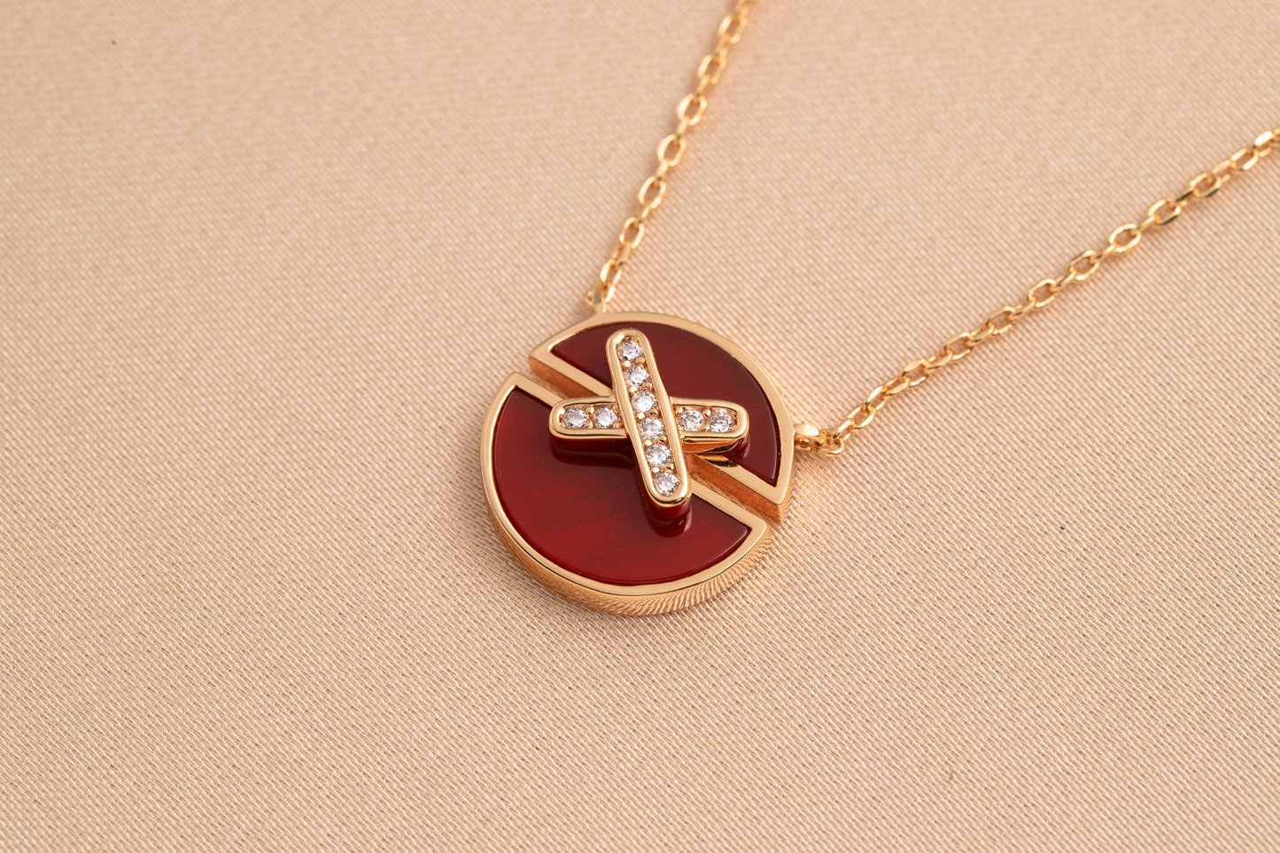 JEUX DE PINK GOLD DIAMOND NECKLACE