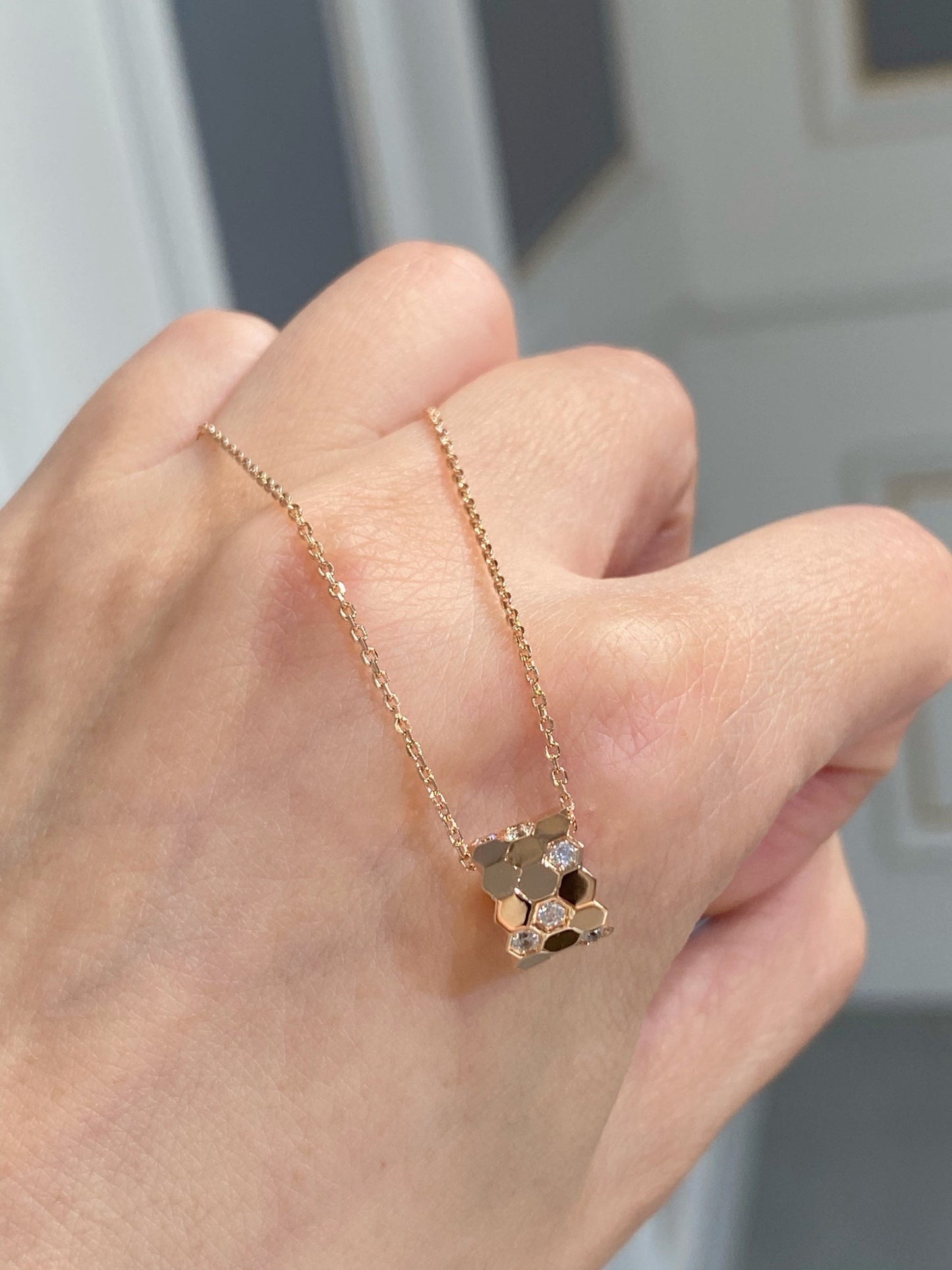 BEE LOVE DIAMOND NECKLACE