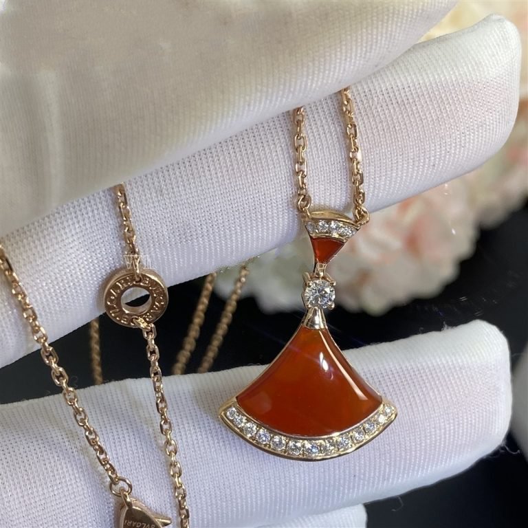 DREAM NECKLACE CARNELIAN DIAMOND