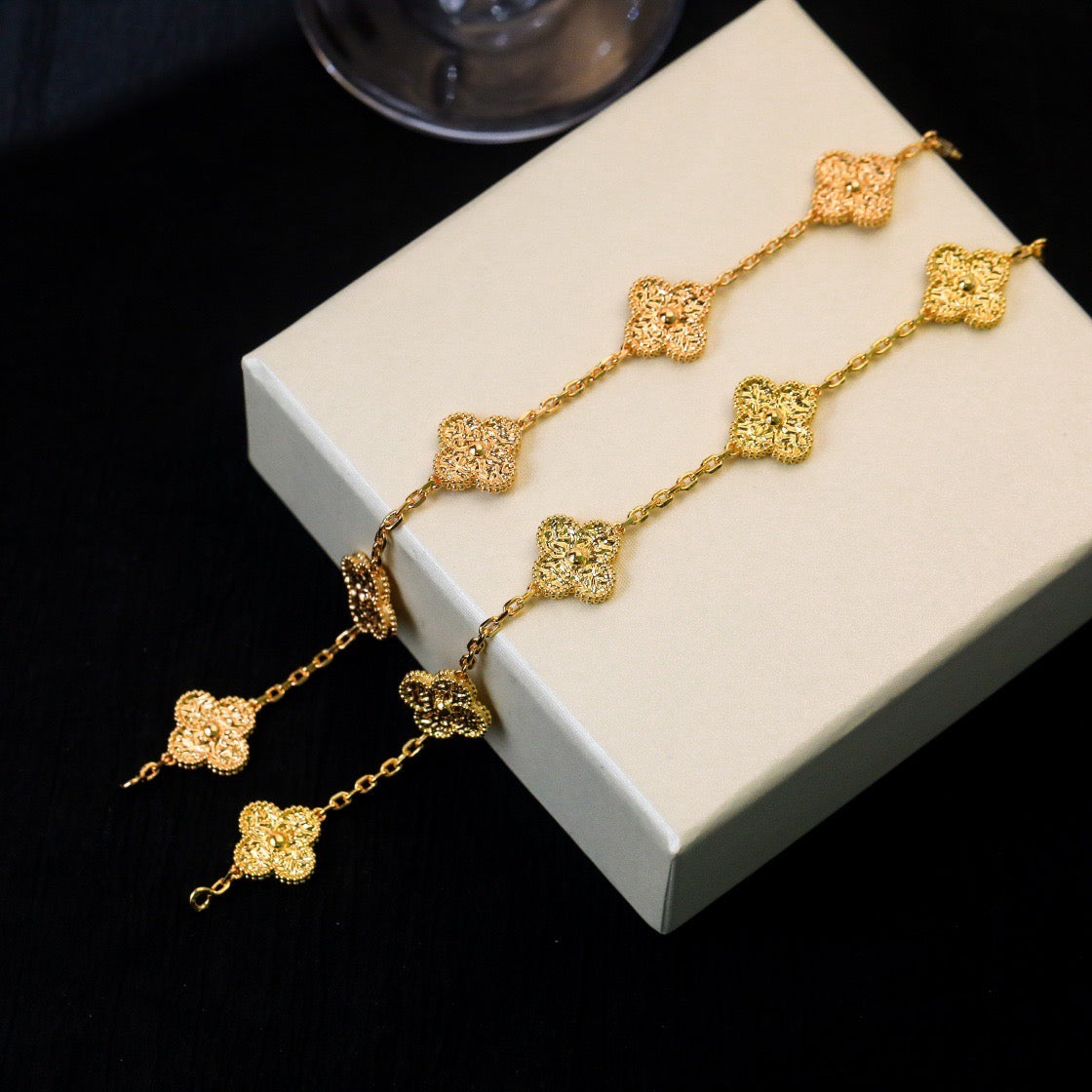 CLOVER 5 MOTIFS BRONZING BRACELET