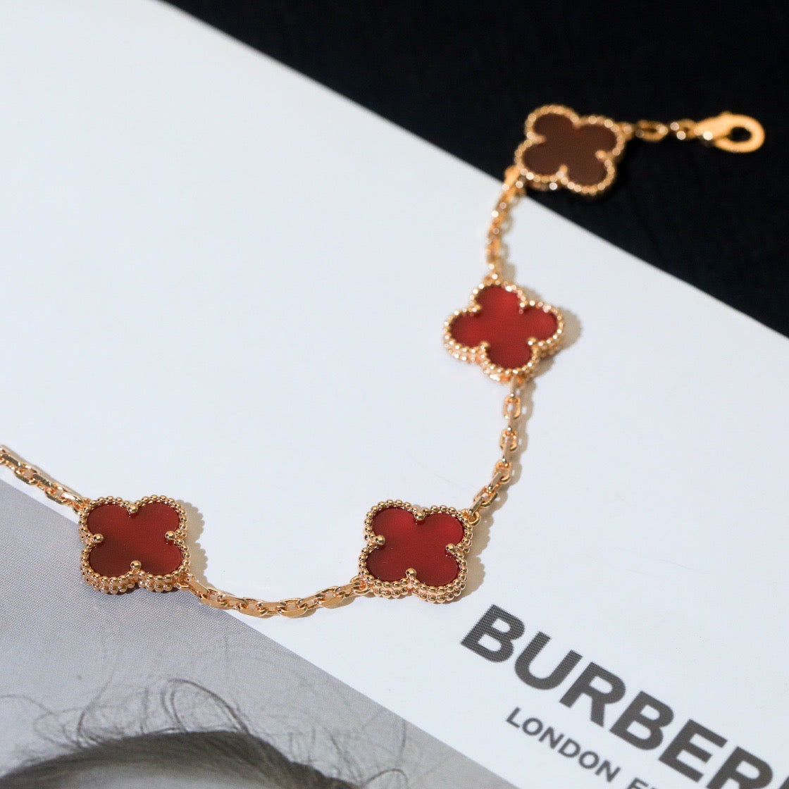 CLOVER 5 MOTIFS RED AGATE  BRACELET