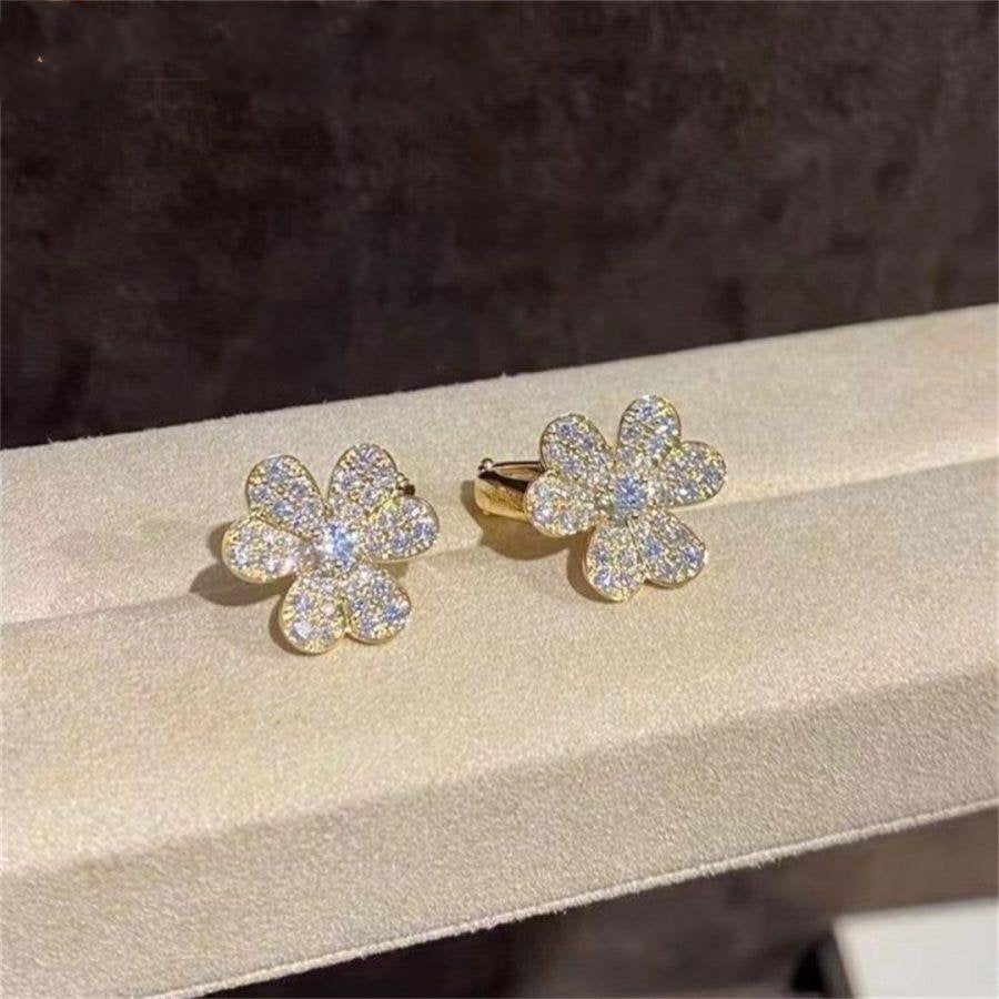 FRIVOLE GOLD FLOWER DIAMOND EARRINGS