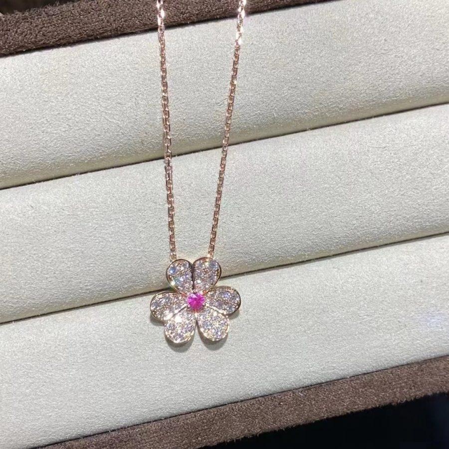 FRIVOLE ROSE GOLD FLOWER DIAMOND NECKLACE