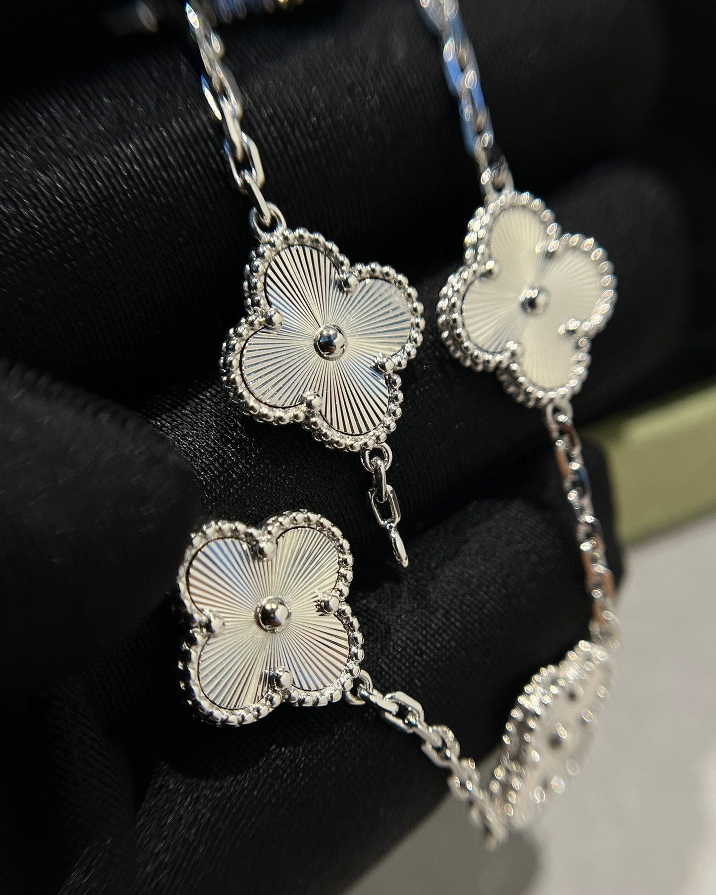 CLOVER SILVER 5 MOTIFS BRACELET