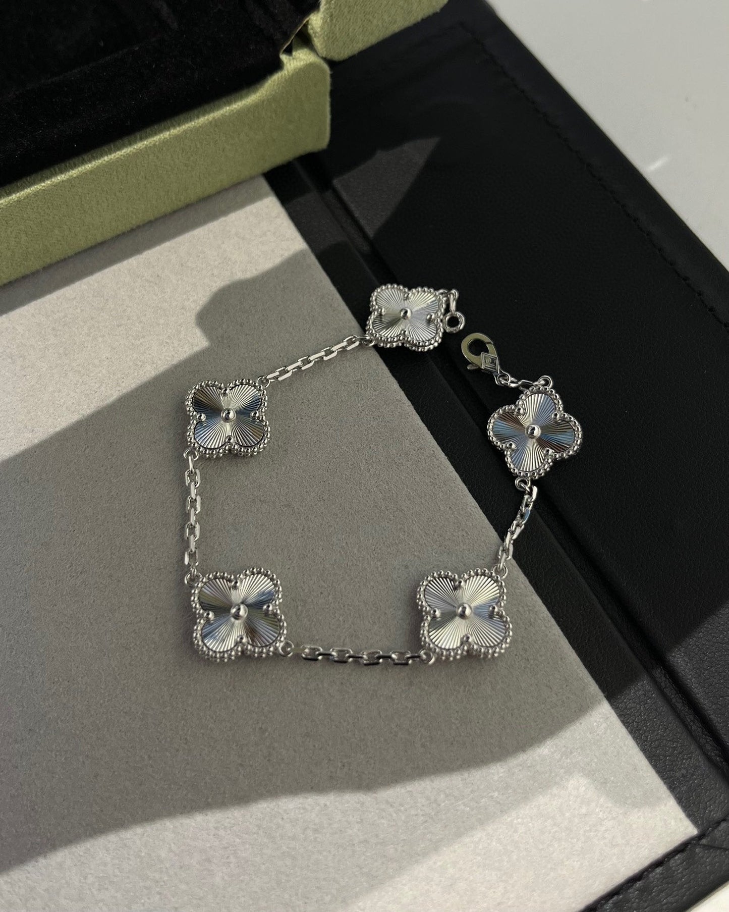 CLOVER SILVER 5 MOTIFS BRACELET