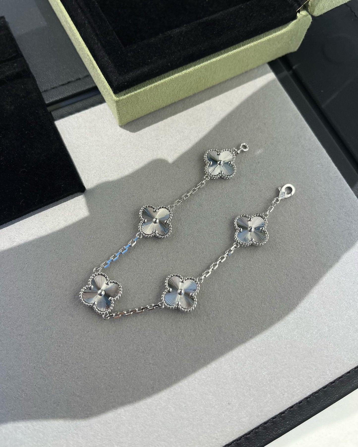 CLOVER SILVER 5 MOTIFS BRACELET